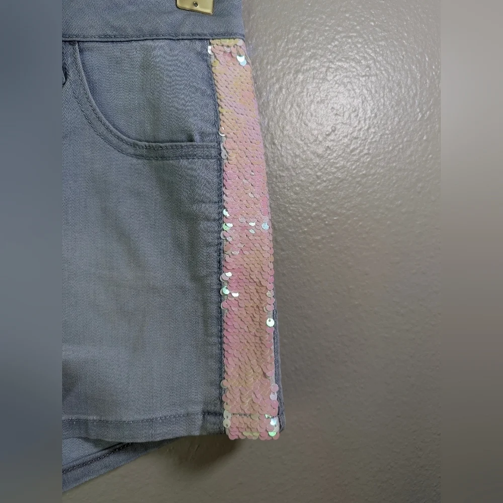 Cat & Jack girls jean shorts with sequins super stretch size L (10-12)